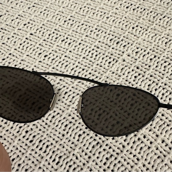 Saint Laurent SL538 metal cat eye frame sunglasses - Picture 3 of 11